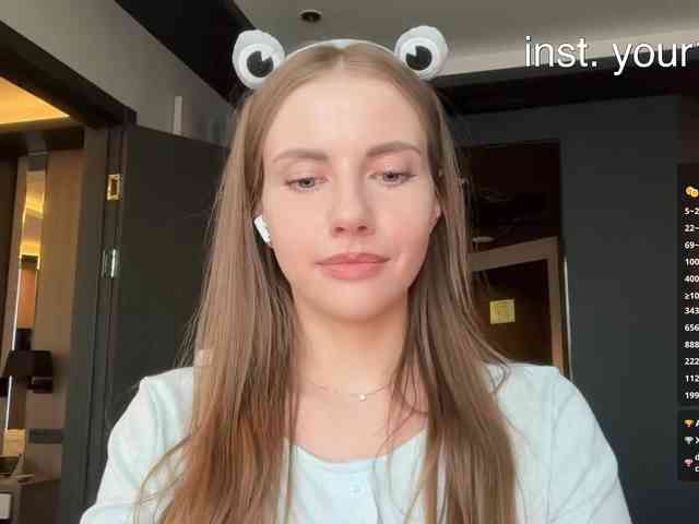 VikkiExtraCheese webcam