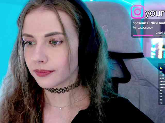 VikkiExtraCheese webcam