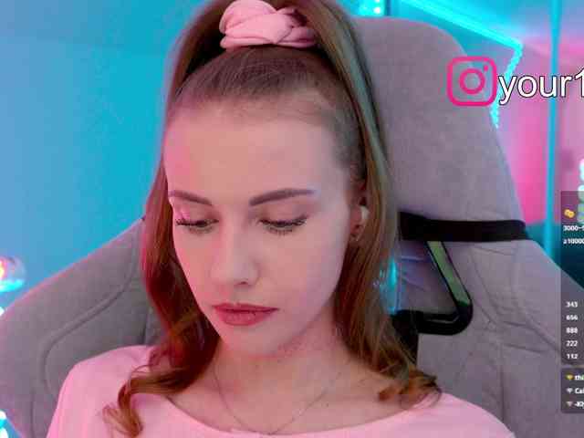 VikkiExtraCheese webcam