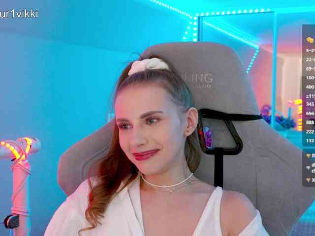 VikkiExtraCheese webcam