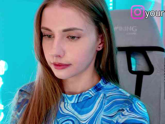 VikkiExtraCheese webcam