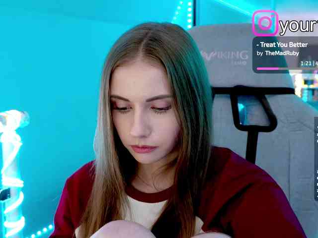 VikkiExtraCheese webcam