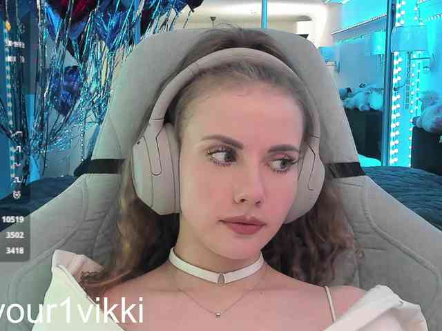 VikkiExtraCheese webcam