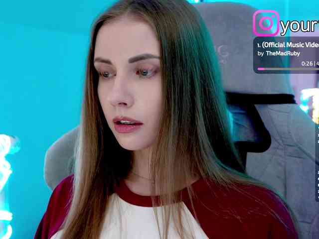 VikkiExtraCheese webcam