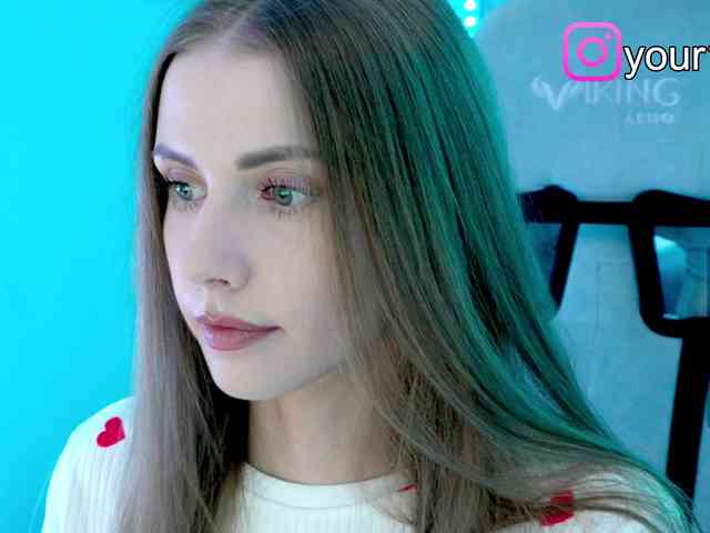 VikkiExtraCheese webcam