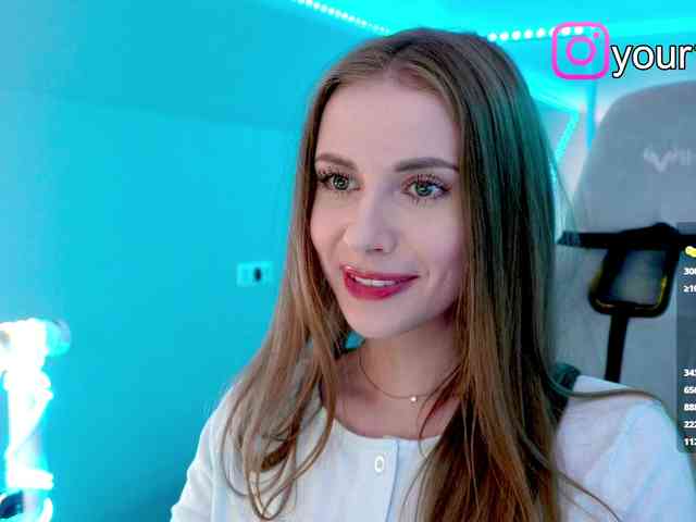 VikkiExtraCheese