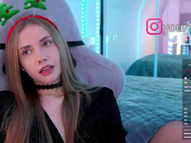 VikkiExtraCheese webcam