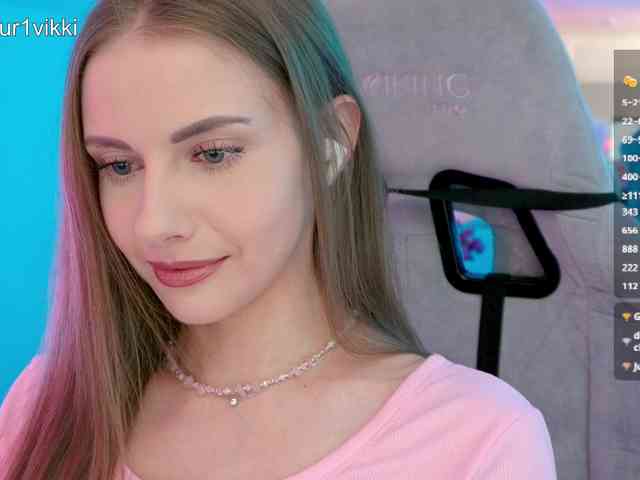 VikkiExtraCheese webcam