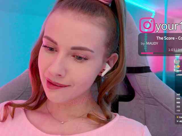 VikkiExtraCheese webcam