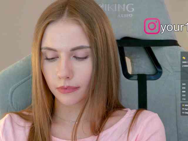 VikkiExtraCheese webcam