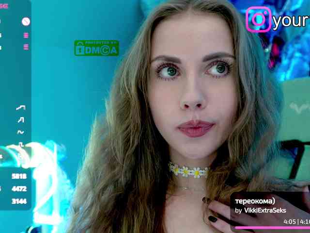sexy chat room -VikkiL0vesCheese-