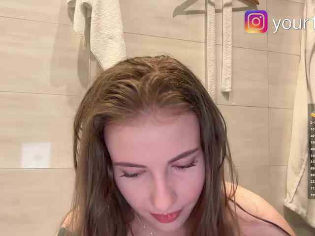 VikkiExtraCheese webcam