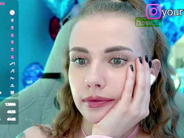 VikkiExtraCheese webcam
