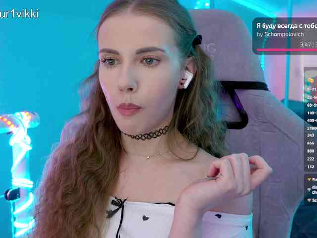 VikkiExtraCheese webcam