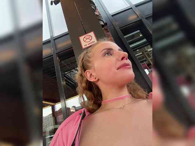 live video cam chat -VikkiL0vesCheese-