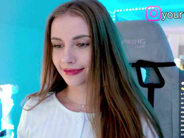 VikkiExtraCheese