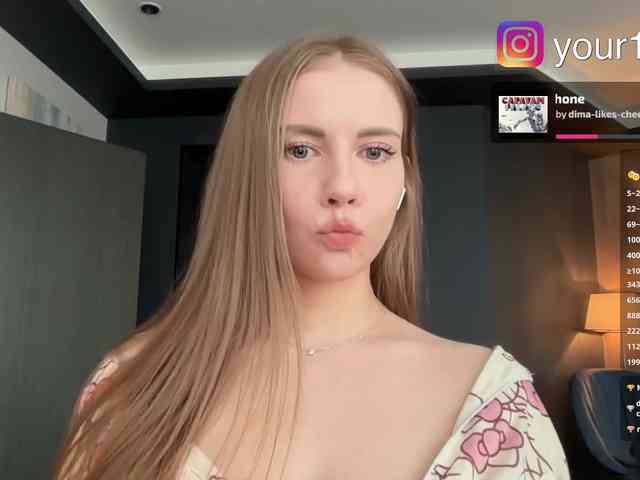 VikkiExtraCheese webcam