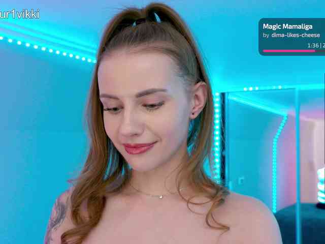 VikkiExtraCheese webcam