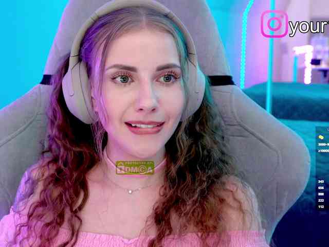 VikkiExtraCheese webcam