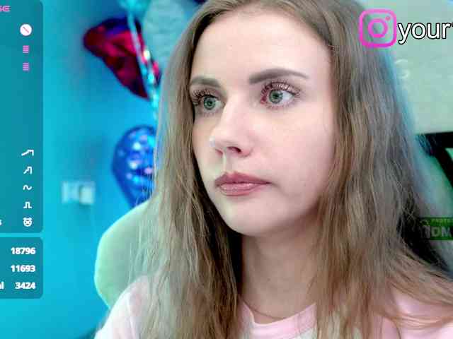 VikkiExtraCheese webcam