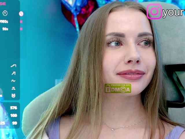 VikkiExtraCheese webcam