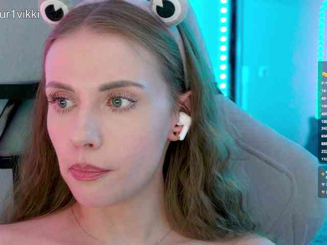 VikkiExtraCheese webcam