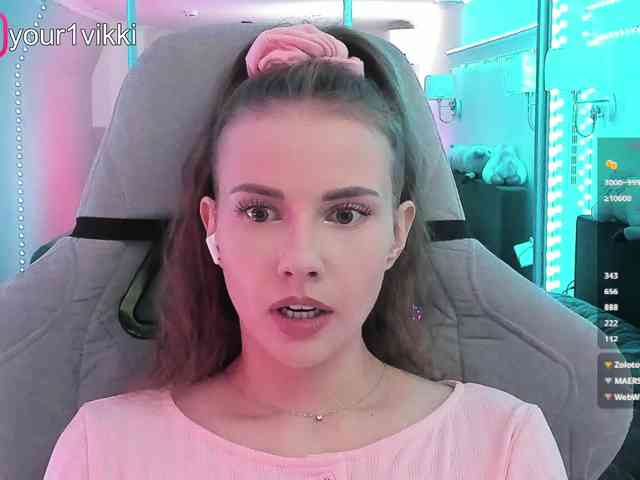 VikkiExtraCheese webcam