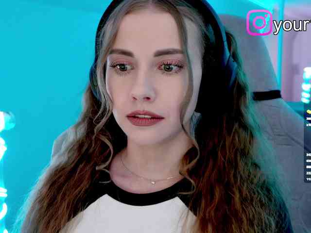 VikkiExtraCheese webcam