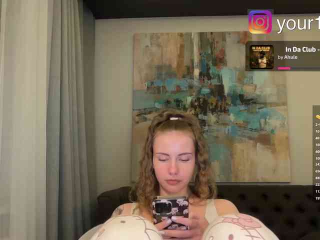 VikkiExtraCheese webcam