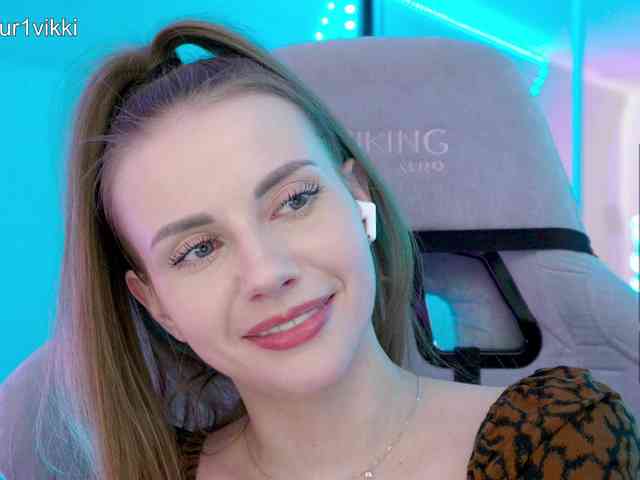 VikkiExtraCheese webcam
