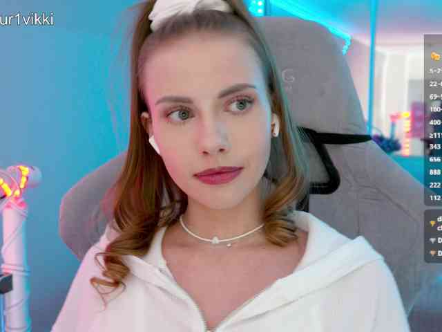 VikkiExtraCheese webcam