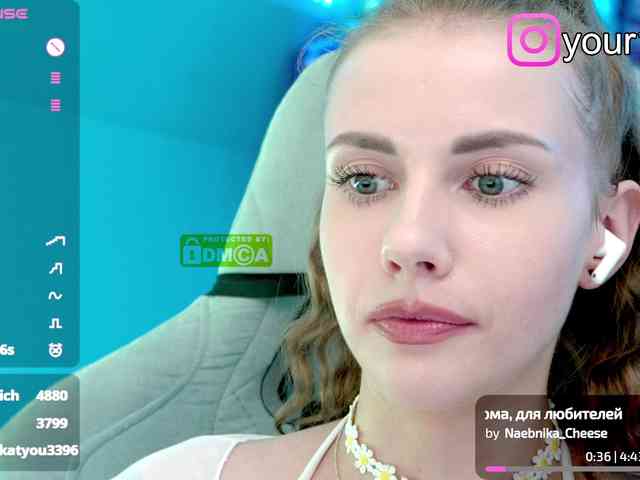 VikkiExtraCheese webcam