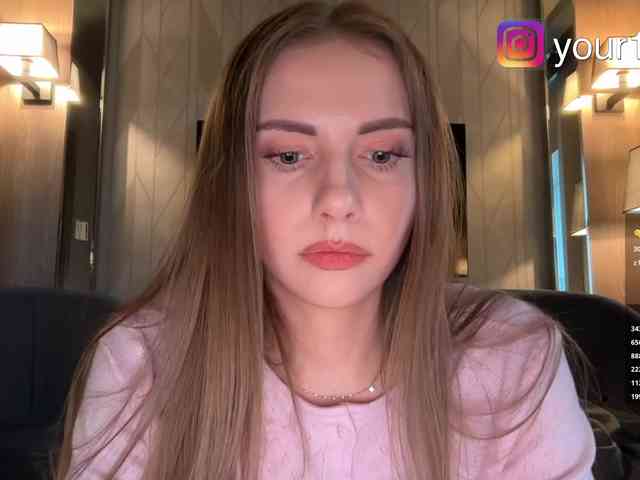 VikkiExtraCheese webcam