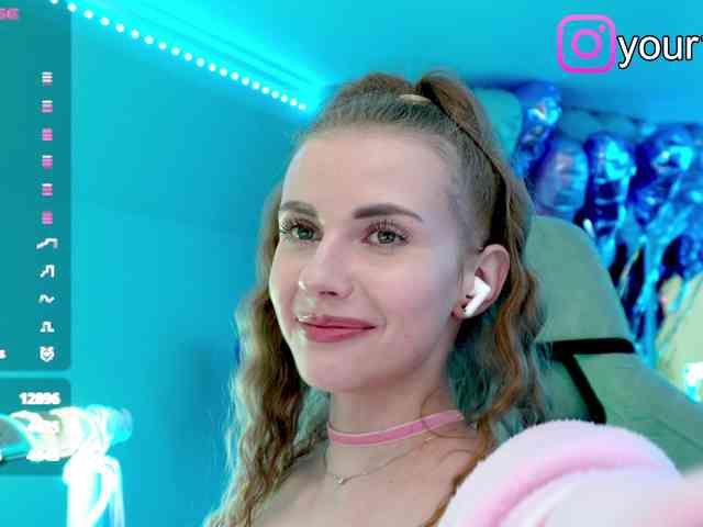 VikkiExtraCheese webcam