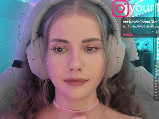 VikkiExtraCheese webcam