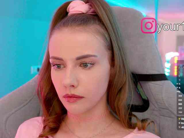 VikkiExtraCheese webcam