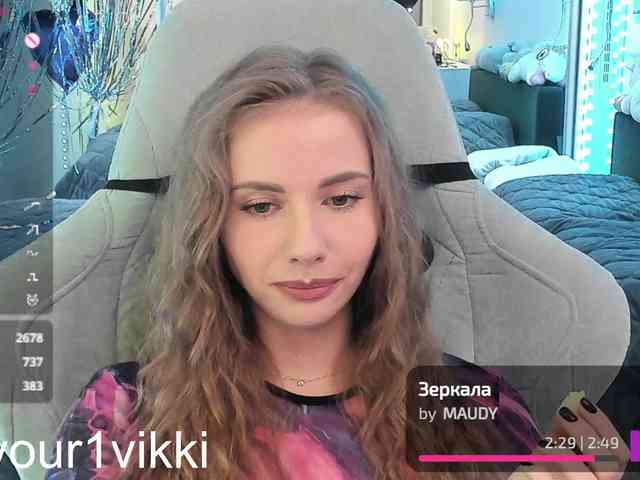 VikkiExtraCheese webcam