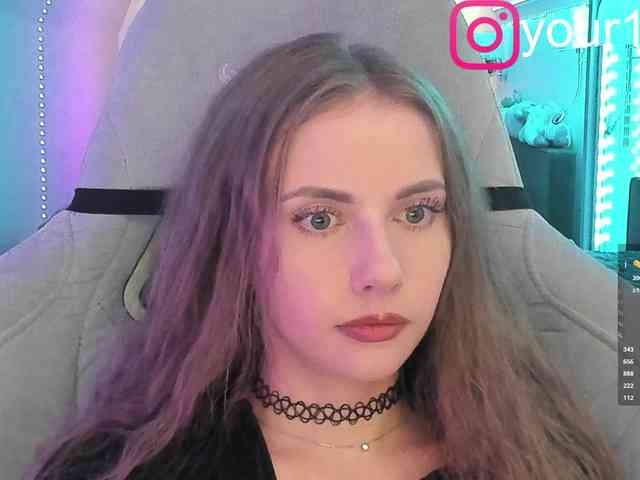 VikkiExtraCheese webcam