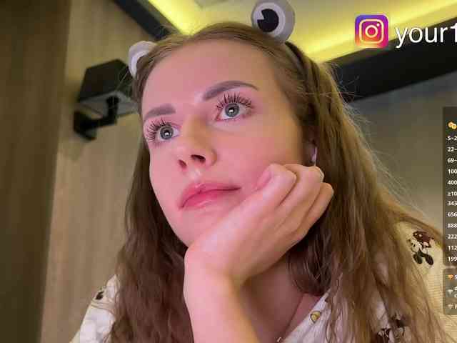 VikkiExtraCheese webcam