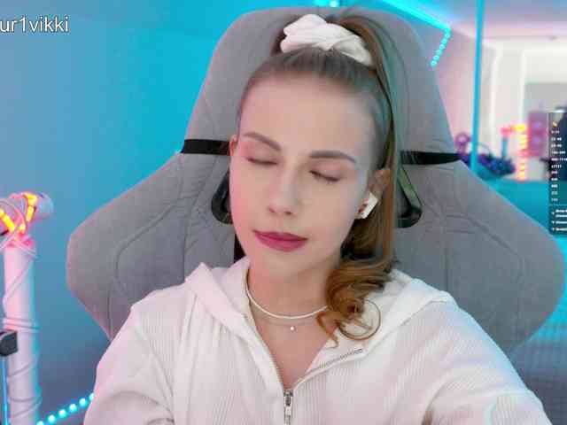 VikkiExtraCheese webcam