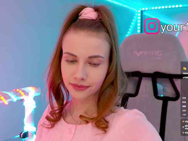 VikkiExtraCheese webcam