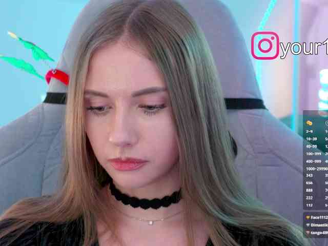 VikkiExtraCheese webcam