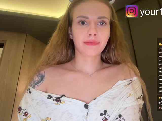 VikkiExtraCheese webcam