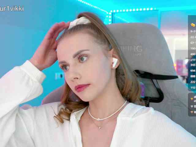 VikkiExtraCheese webcam