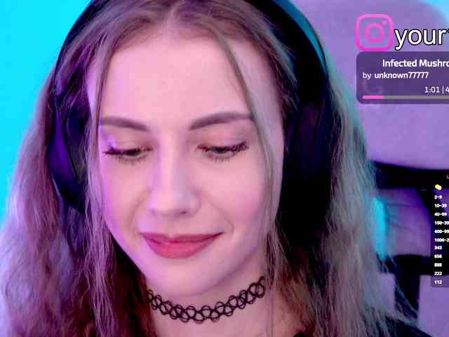 VikkiExtraCheese webcam