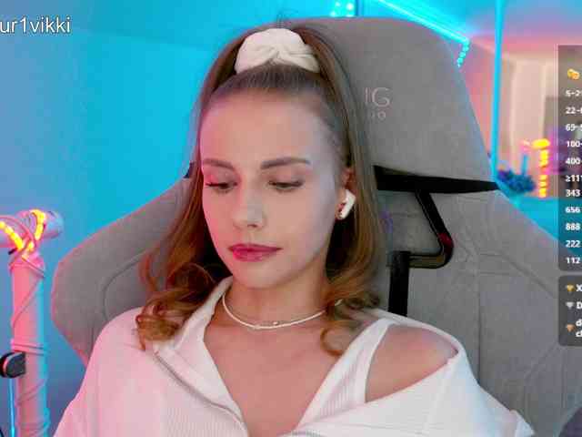 VikkiExtraCheese webcam