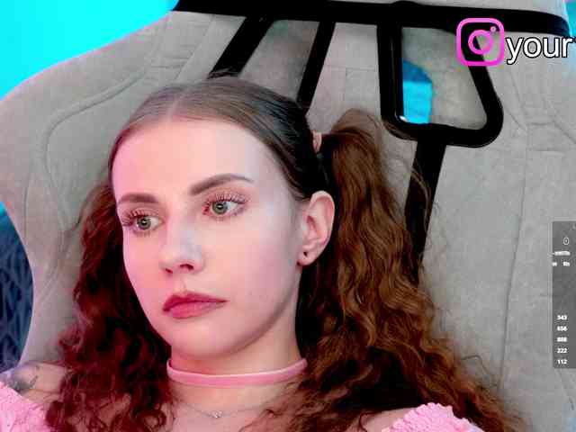 VikkiExtraCheese webcam