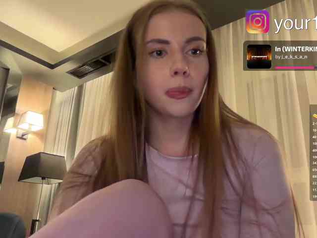 VikkiExtraCheese webcam