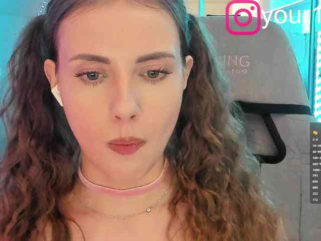 VikkiExtraCheese webcam