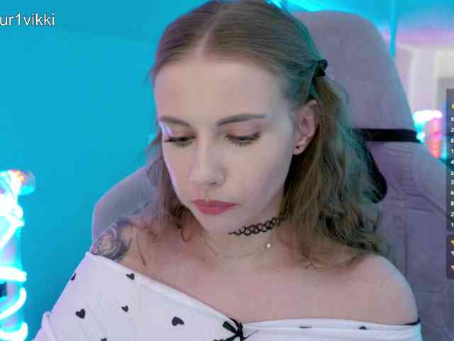 VikkiExtraCheese webcam